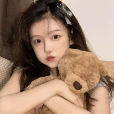 怕羞的黄莺